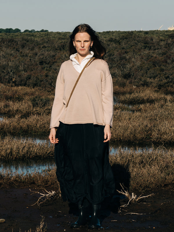 SUPERFINE MERINO WOOL V Neck Swing Sweater - Rosewater