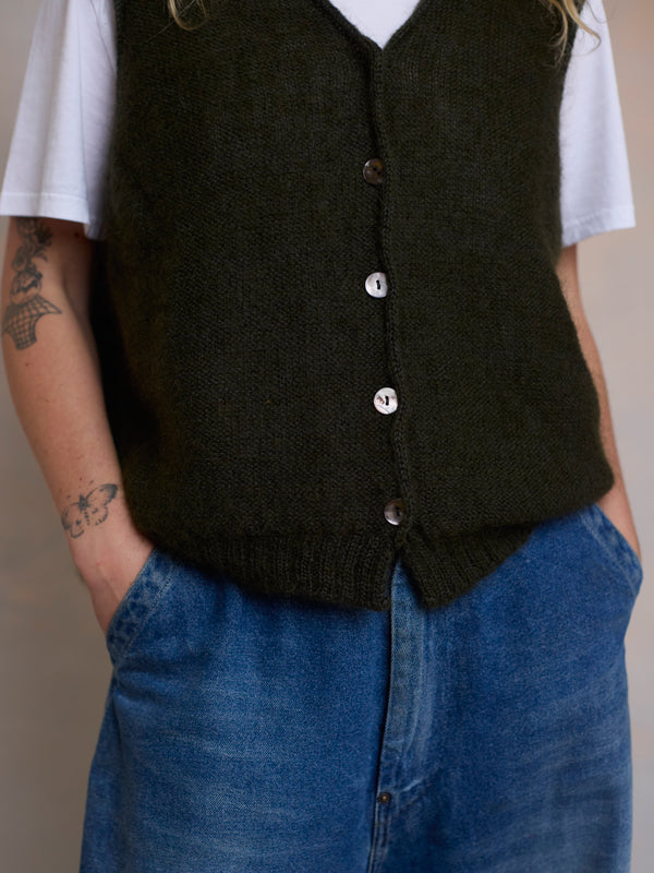 MOHAIR + MERINO Sleeveless Vest . Olive